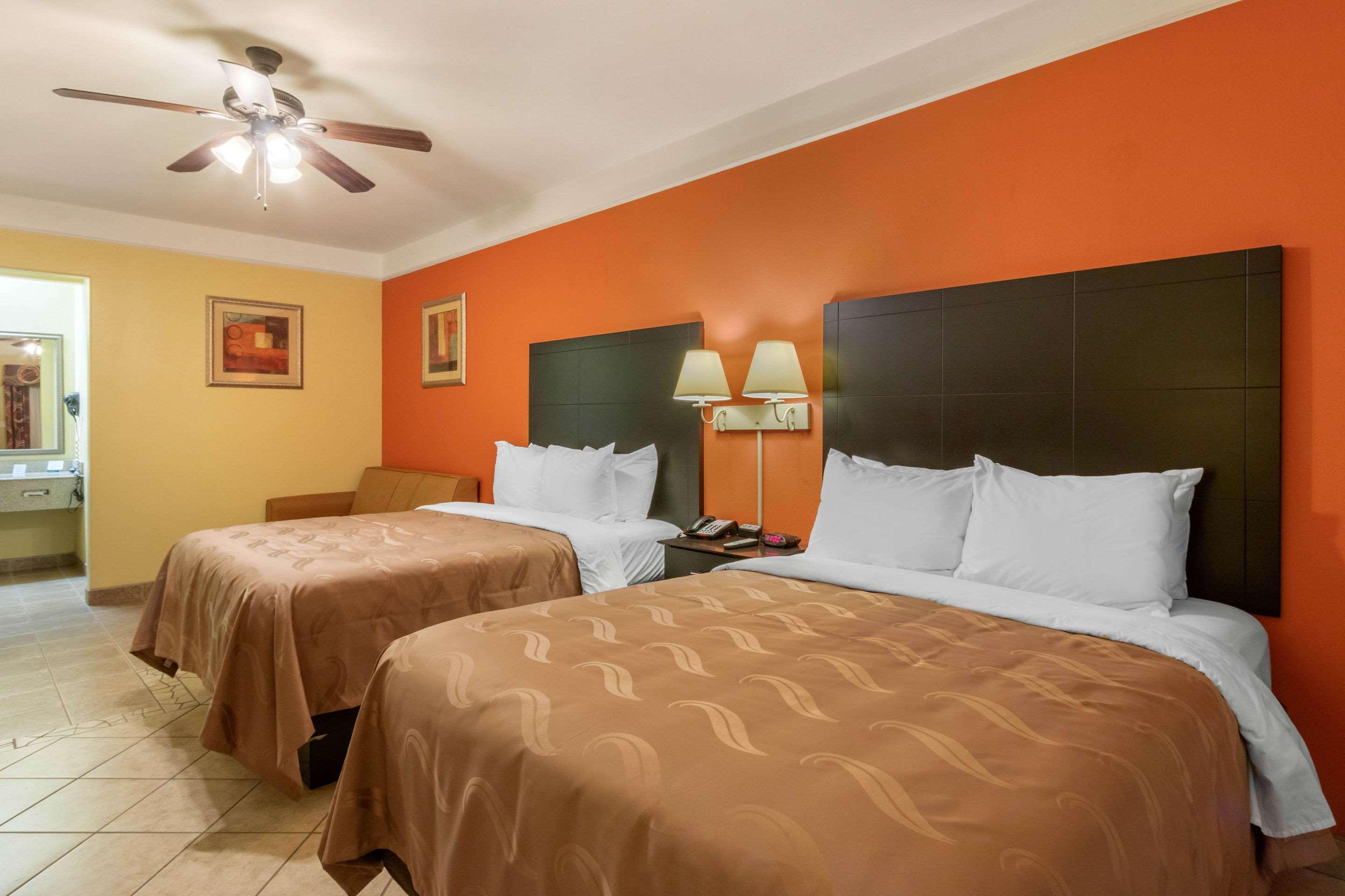 Quality Inn & Suites At The Outlets Mercedes-Weslaco Esterno foto